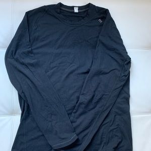Lululemon Mens Large Long Sleeve Shirt.